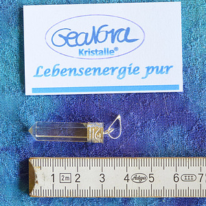 GeaNova-Kristall®-Kettenanhänger mit silberner Kappe