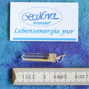 GeaNova-Kristall®-Kettenanhänger mit silberner Kappe