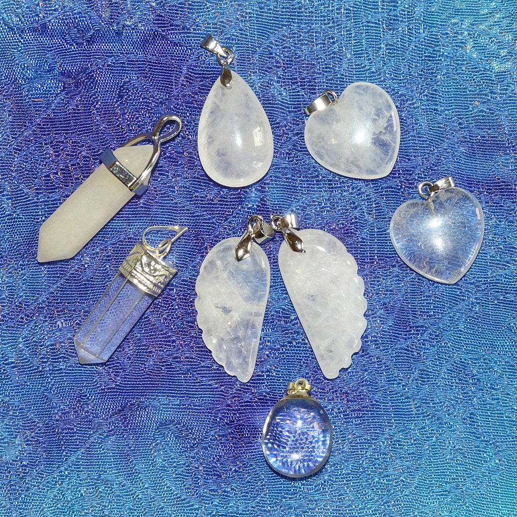 GeaNova-Kristalle Kettenanhänger